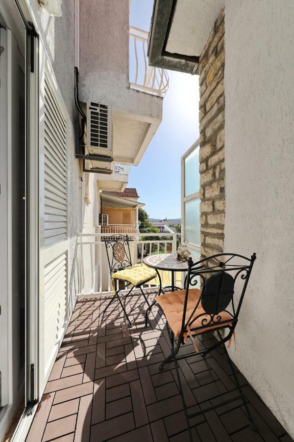 Rooms & Apartments Soline Nuove Biograd Na Moru Eksteriør bilde